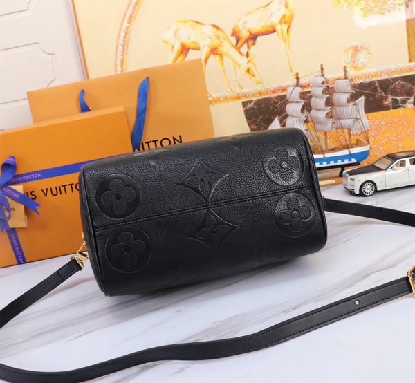 ルイヴィトンバッグ内部構造